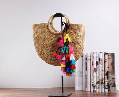 Handgefertigte Basttasche mit Farbenfrohen Quasten Brehn