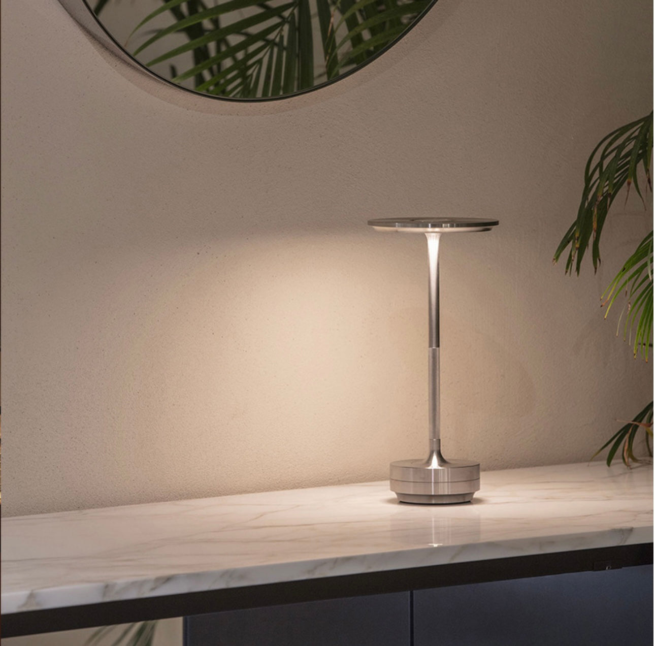 ClarityGlow Luxus Edition | Kabellose LED Tischlampe | Brehn