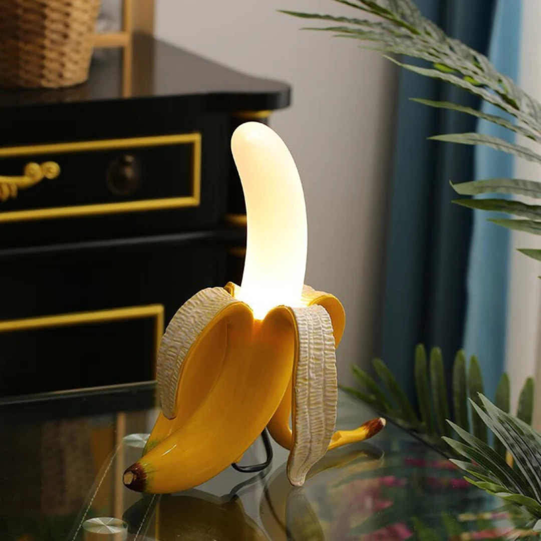 Brehn | Goldene Banane LED Tischlampe