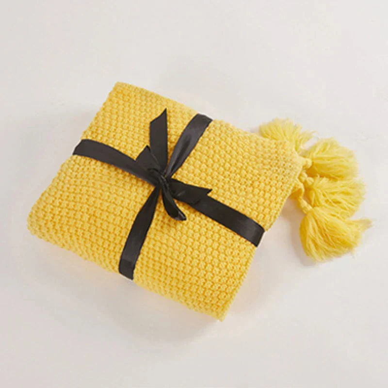 Brehn | NordiWrap Gestrickte Wolldecke mit Quasten | Nordic Design | Kuschelig & Elegant | Perfekt für Zuhause