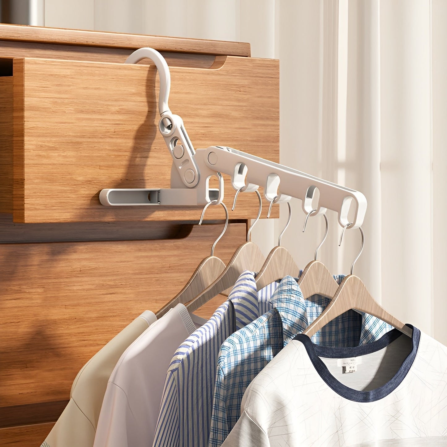 HangProx Kleiderbügel — Nie wieder zerknitterte Klamotten auf Reisen, immer perfekt gestylt und super platzsparend! | Brehn