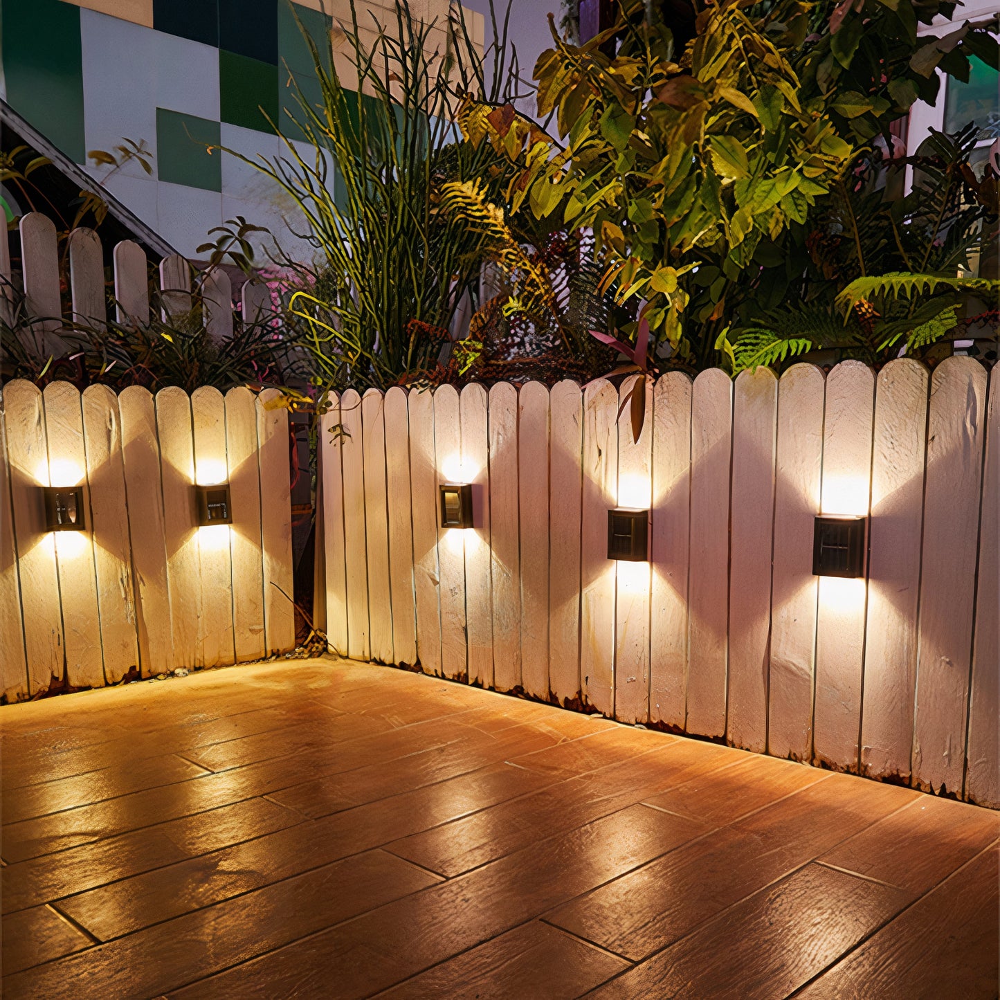 Brehn | LuxeSolar Elegante LED-Wandleuchte | Nachhaltige Sonnenenergie mit automatischem Betrieb