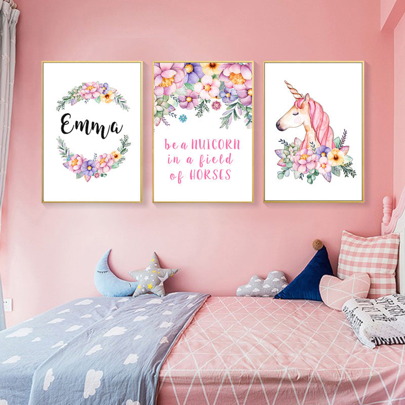 Modernes rosa Cartoon-Kinderzimmerdekor mit personalisiertem Namen - Leinwandbild