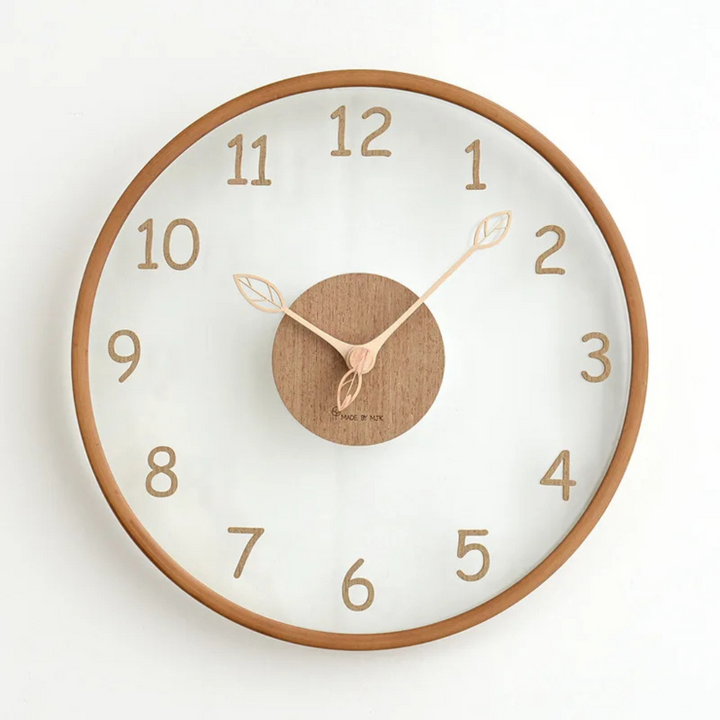 Brehn | Stilvolle Holzwanduhr aus Glas