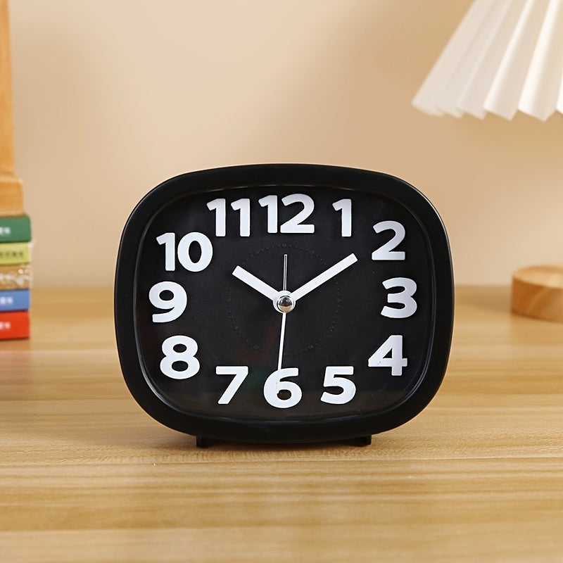 Stilvolle kompakte quadratische Uhr mit 3D-Design für moderne Dekoration | Brehn