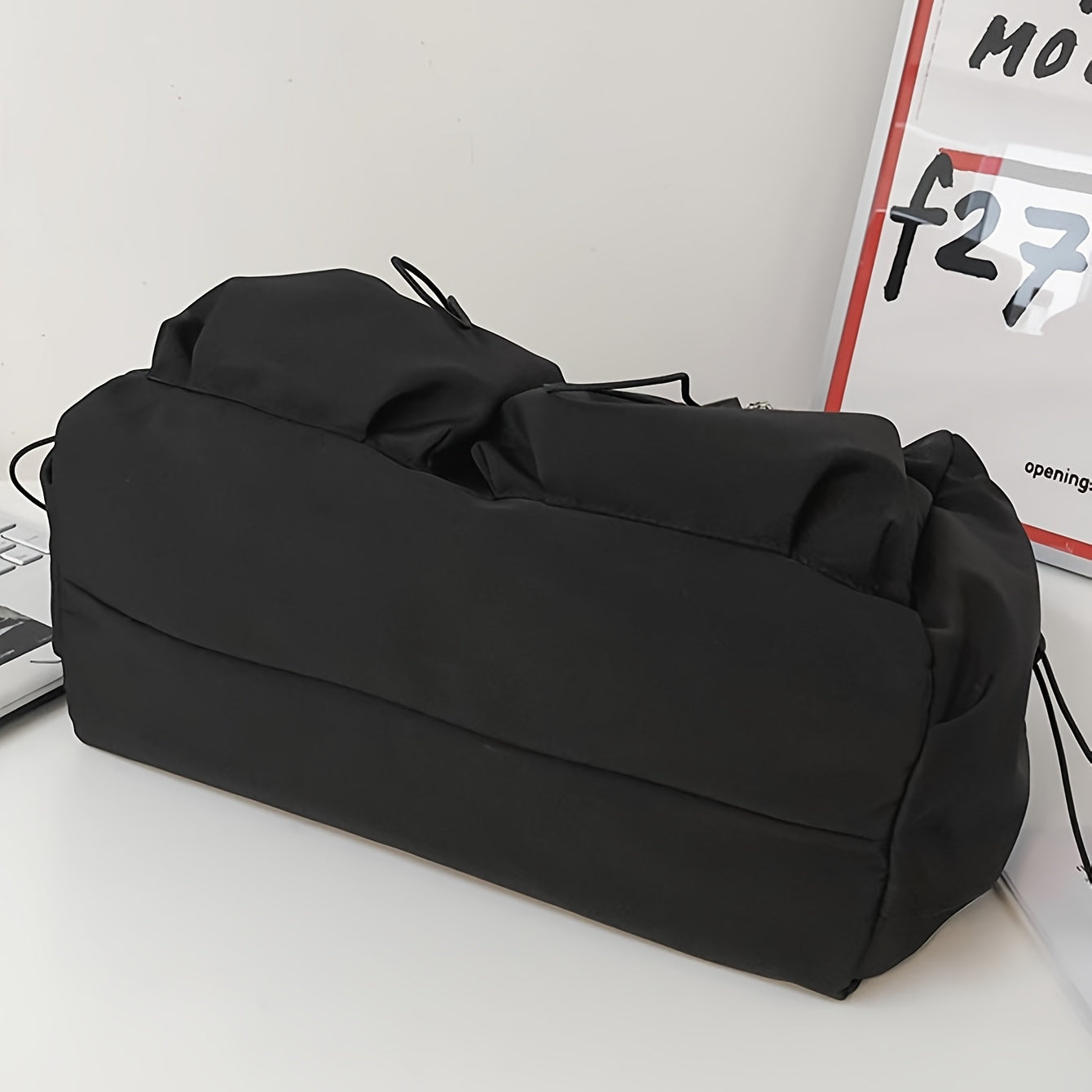 UrbanLiner Nylon Messenger Bag – Schwarze Umhängetasche mit Reißverschluss für den täglichen Gebrauch | Brehn
