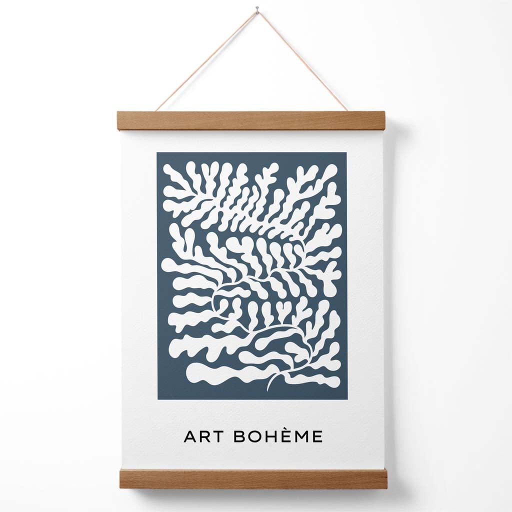 Blau-weißes Poster im Matisse-Stil mit floralem Ausschnitt und Aufhänger