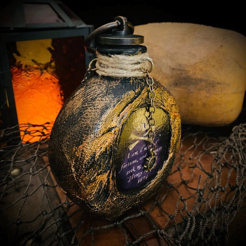 Skull Pirate Rum Flasche aus Harz | Brehn