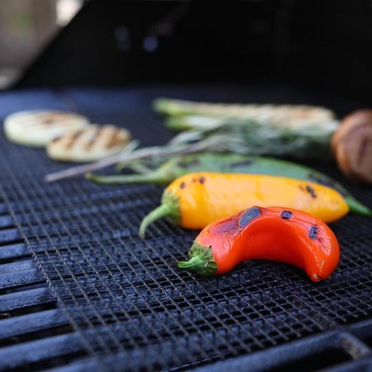 Brehn | FlameMat messfreies Grillen