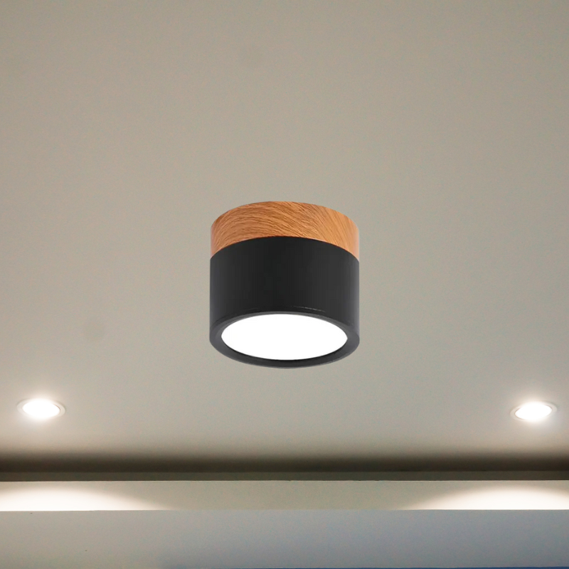 Zylindrische LED-Deckenleuchte für stilvolle Flure
