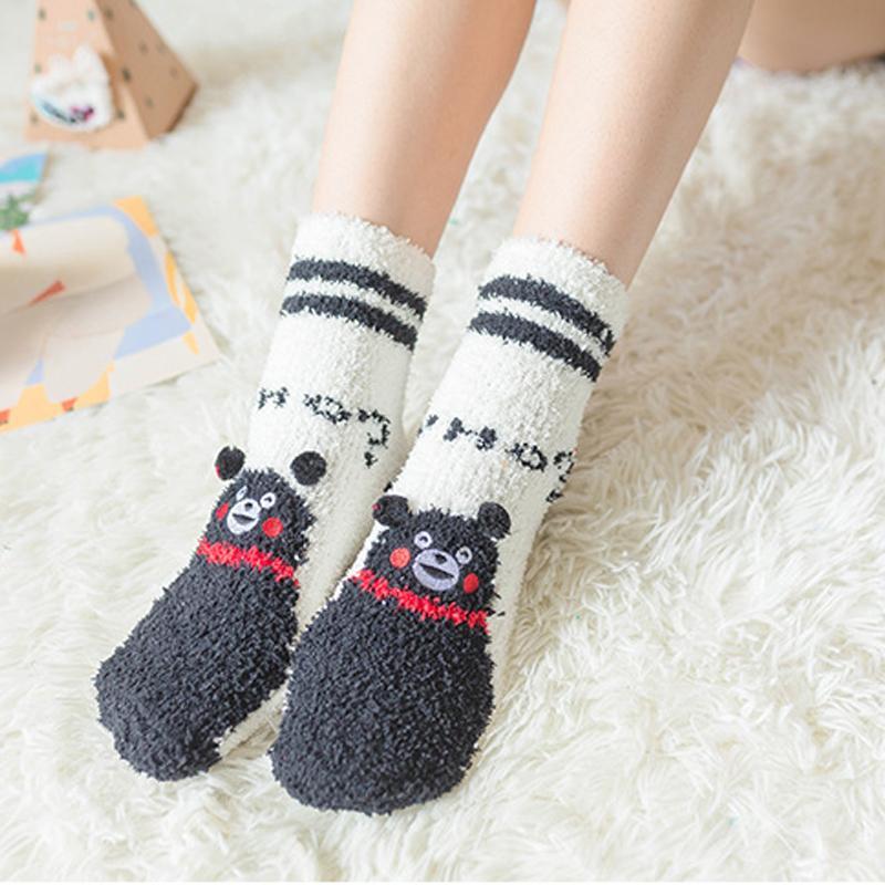 Brehn | 4 Paar Weihnachts-Themen Korall-Fleece weiche warme Socken