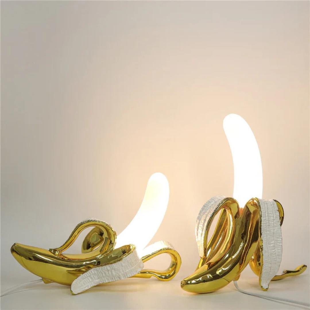 Brehn | Goldene Banane LED Tischlampe