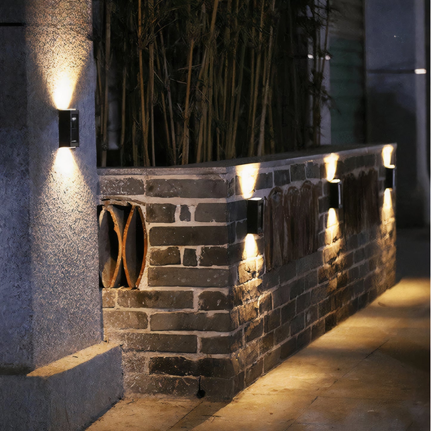 Brehn | LuxeSolar Elegante LED-Wandleuchte | Nachhaltige Sonnenenergie mit automatischem Betrieb