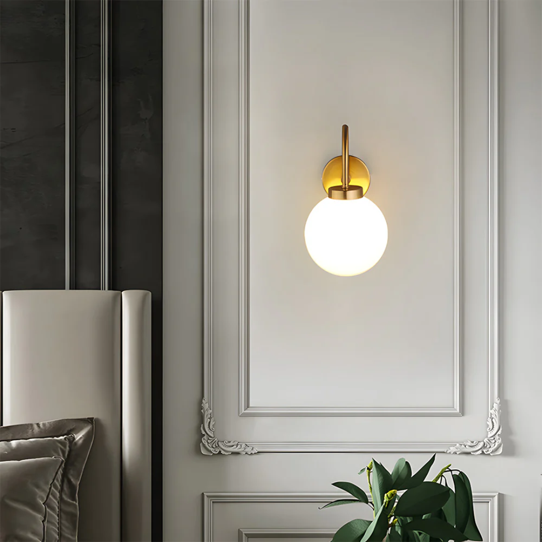 Brehn | Wandlampe mit Glasball
