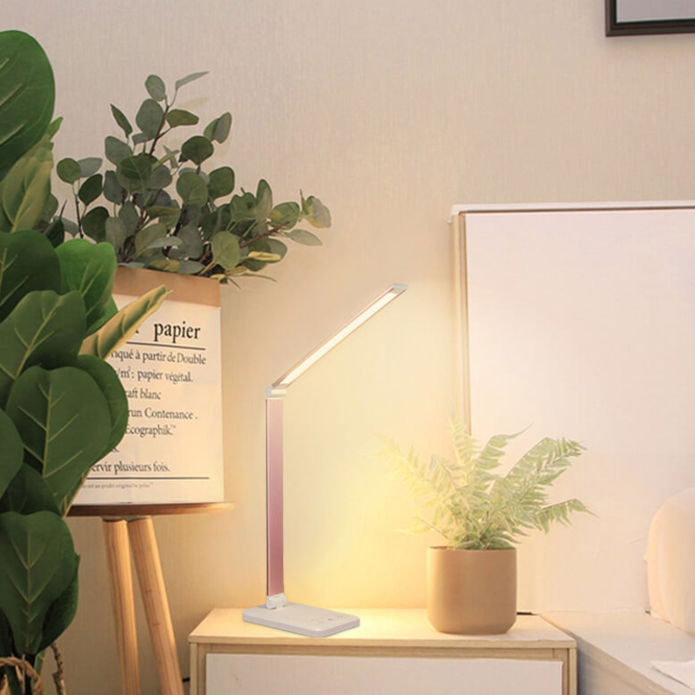 Brehn | Nordic Creative Folding Touch Dimmbar LED Schreibtischlampe