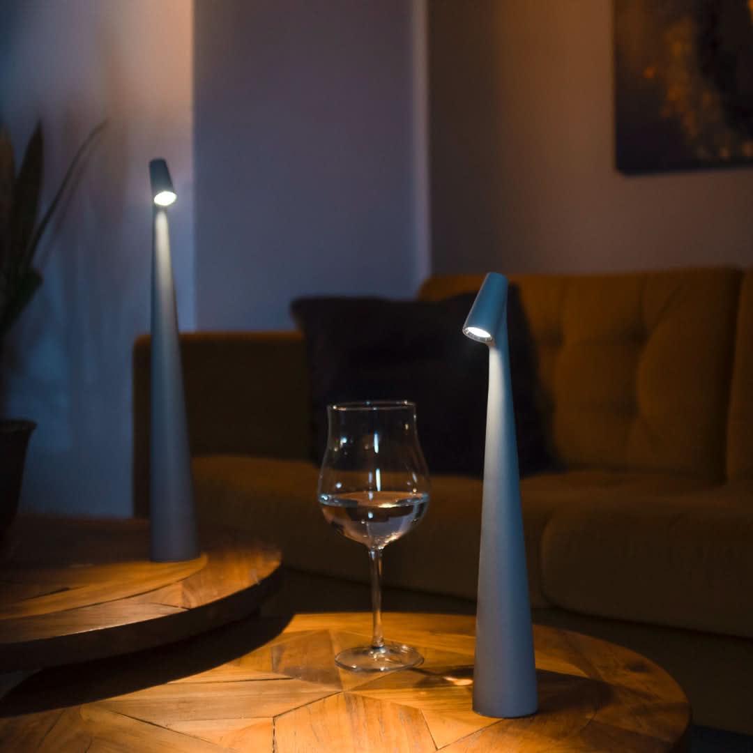 Wiederaufladbare LED Tischlampe | Brehn