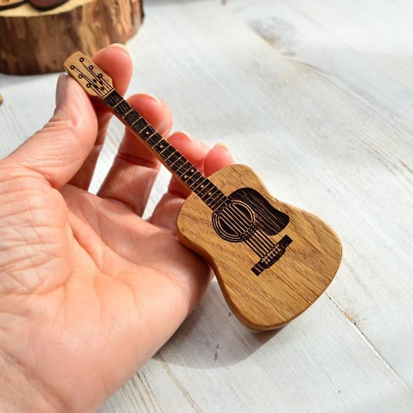 PlectroBox Wecken Sie Ihre musikalische Leidenschaft | Brehn