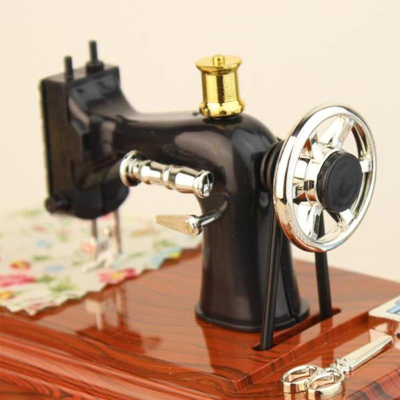 Mini Craft Retro Nähmaschine Dekor | Brehn