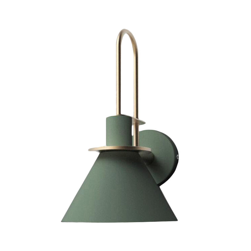 1-Light Wandleuchte Antik Cone Metall Wandmontage in Weiß/Schwarz/Grün mit Griff für Nachttisch | Brehn