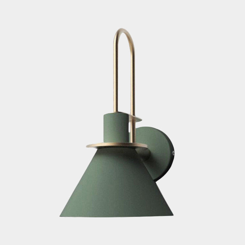 1-Light Wandleuchte Antik Cone Metall Wandmontage in Weiß/Schwarz/Grün mit Griff für Nachttisch | Brehn