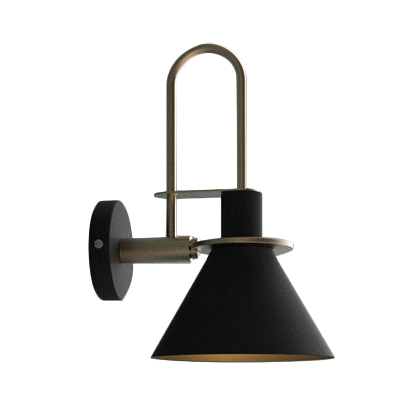 1-Light Wandleuchte Antik Cone Metall Wandmontage in Weiß/Schwarz/Grün mit Griff für Nachttisch | Brehn