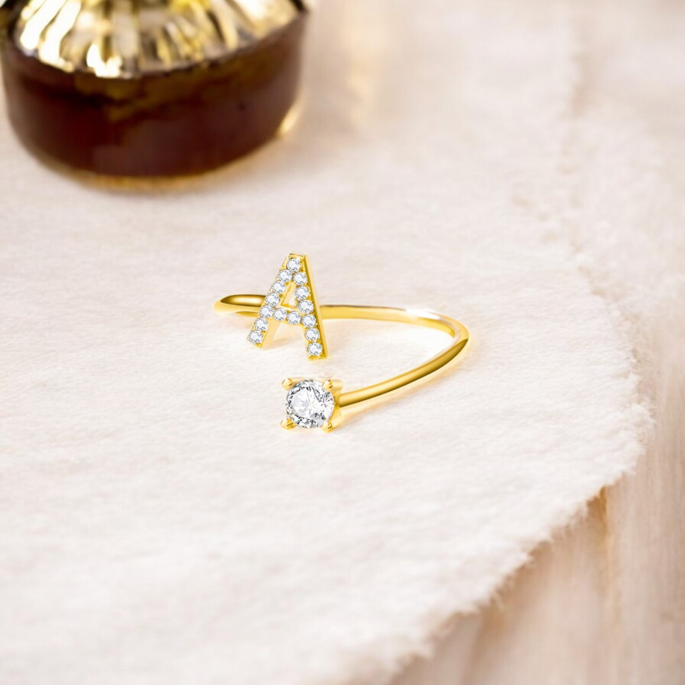 Brehn | Verstellbarer zarter Diamant Buchstabenring