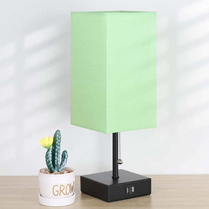 LumiCharge – Moderne Tischlampe mit USB-Ladeanschlüssen | Brehn