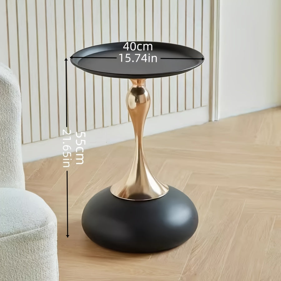 Moderner Seitenschrank mit keramischem Sockel und Metallbeinen – 55 cm hoch | Brehn