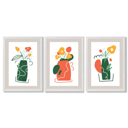 Boho-minimalistischer Kunstdruck mit Blumenmuster in Grün und Orange, 3er-Set gerahmte Kunstdrucke