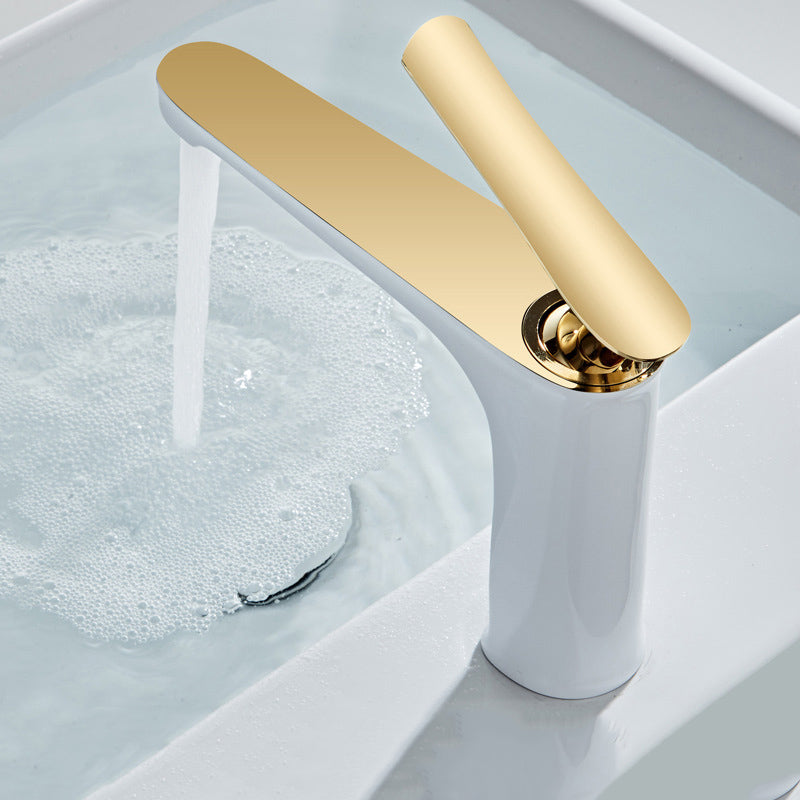 Luxus 1-Hand Waschbecken Badezimmer Wasserhahn Runder Messing Waschbecken Wasserhahn mit Wasser schlauch
