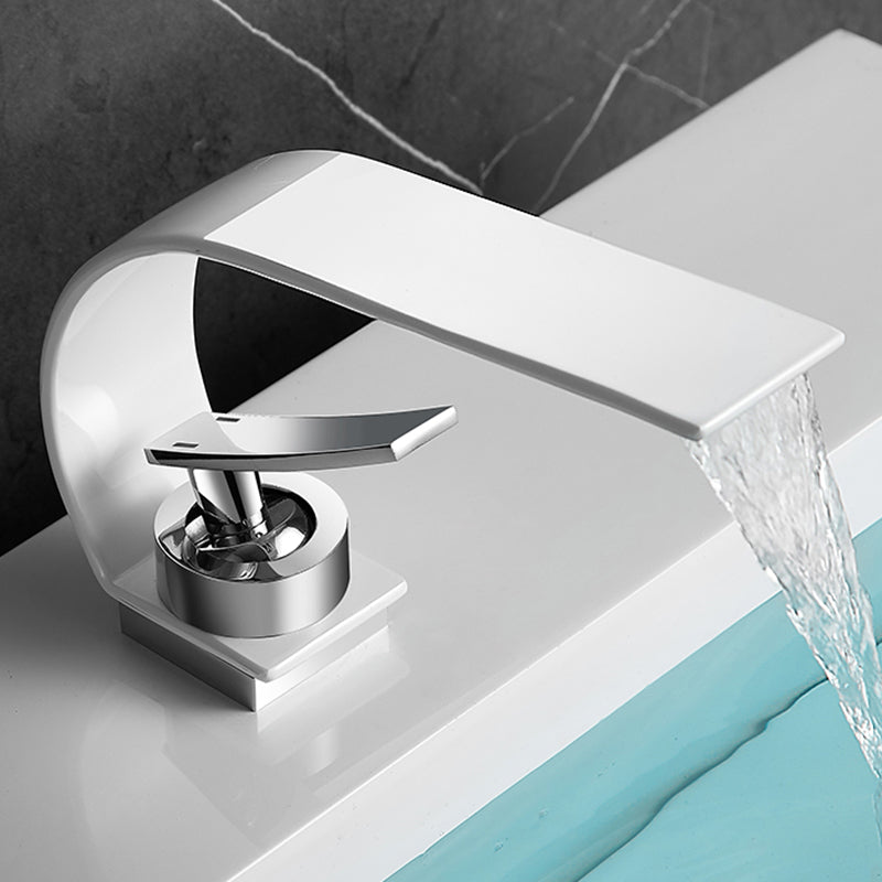 Wasserfall Auslauf Weitverbreiteter Waschbecken Wasserhahn Moderner Metall Weitverbreiteter Waschbecken Wasserhahn