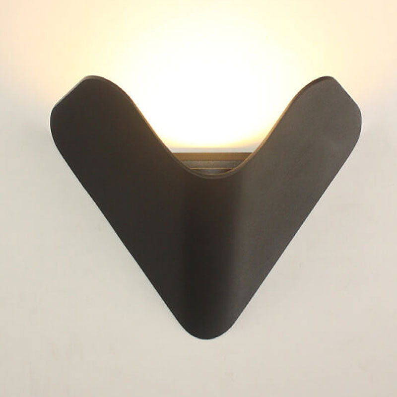 Moderne kreative Triangel Aluminium LED Außen wasserfest Wandlampe | Brehn