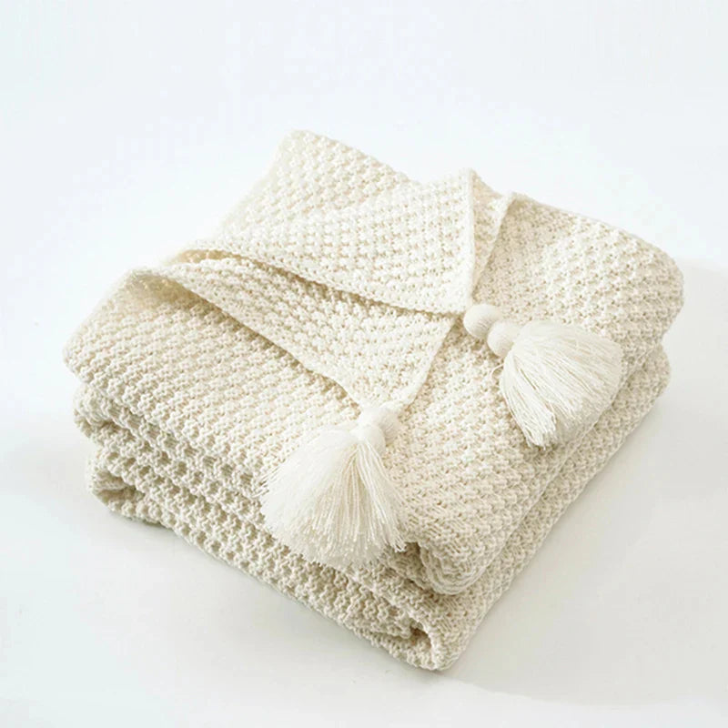 Brehn | Gestrickte Woll-Decke mit Quasten - NordicCozy
