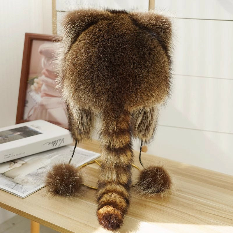 Niedliche Plüschmütze mit Waschbärschwanz aus Kunstfell für Eltern und Kind