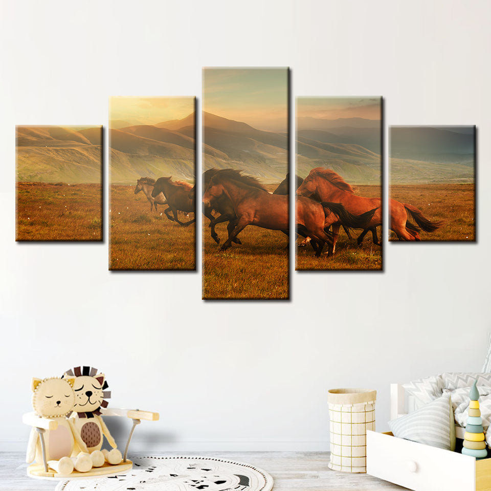 5-teilige Laufende Pferde mit schönem Landschaft - Leinwand Wandkunst Malerei