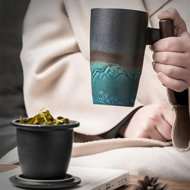 Brehn | TeaCraft Ceramic Mug | Handcrafted | With Tea Filter and Wooden Handle | Retro Design