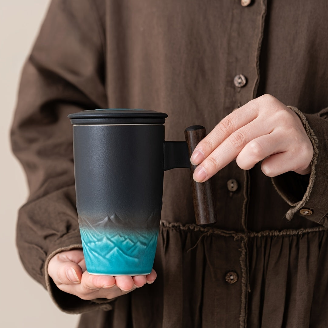 Brehn | TeaCraft Ceramic Mug | Handcrafted | With Tea Filter and Wooden Handle | Retro Design