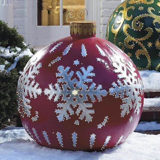 Brehn | Outdoor-Weihnachts-PVC-aufgeblasener dekorierter Ball