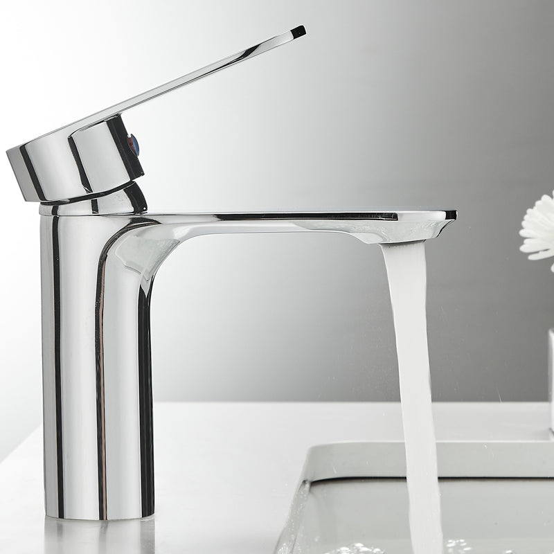 Badezimmer Waschbecken Wasserhahn Hebelgriff Messing Monochrom Badezimmer Wasserhahn