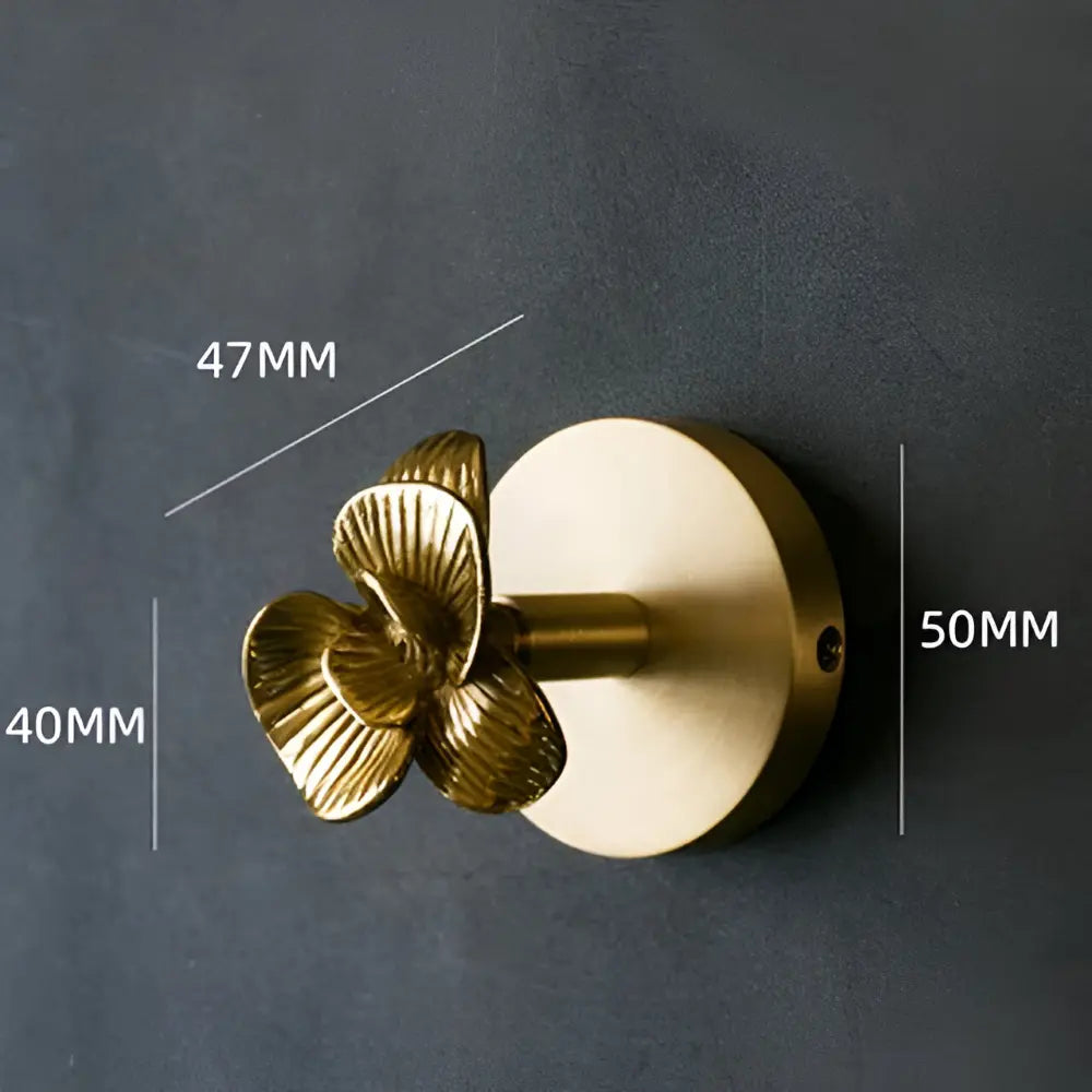 GlintAura — Verwandelt jede Wand in ein strahlendes Stil-Statement voller Charme und Eleganz | Brehn