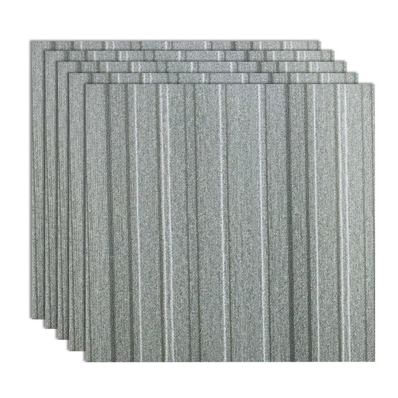 Steinlook PVC-Bodenbelag mit geringer Glanzwirkung, selbstklebendes Vinylboden