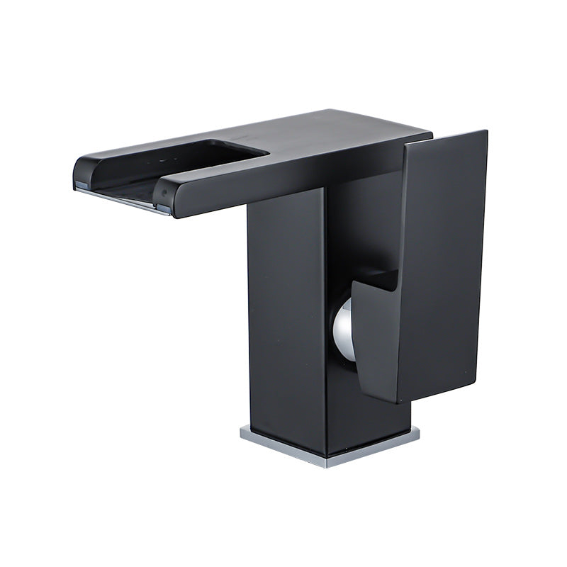 Wasserfall-Basin-Mischer-Armatur quadratischer Hebelgriff mit LED-Dreifarbbeleuchtung