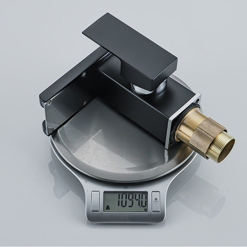 Wasserfall-Basin-Mischer-Armatur quadratischer Hebelgriff mit LED-Dreifarbbeleuchtung