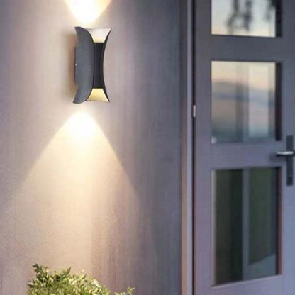Wetterfeste LED-Aluminium-Wandleuchte für Outdoor-Eleganz