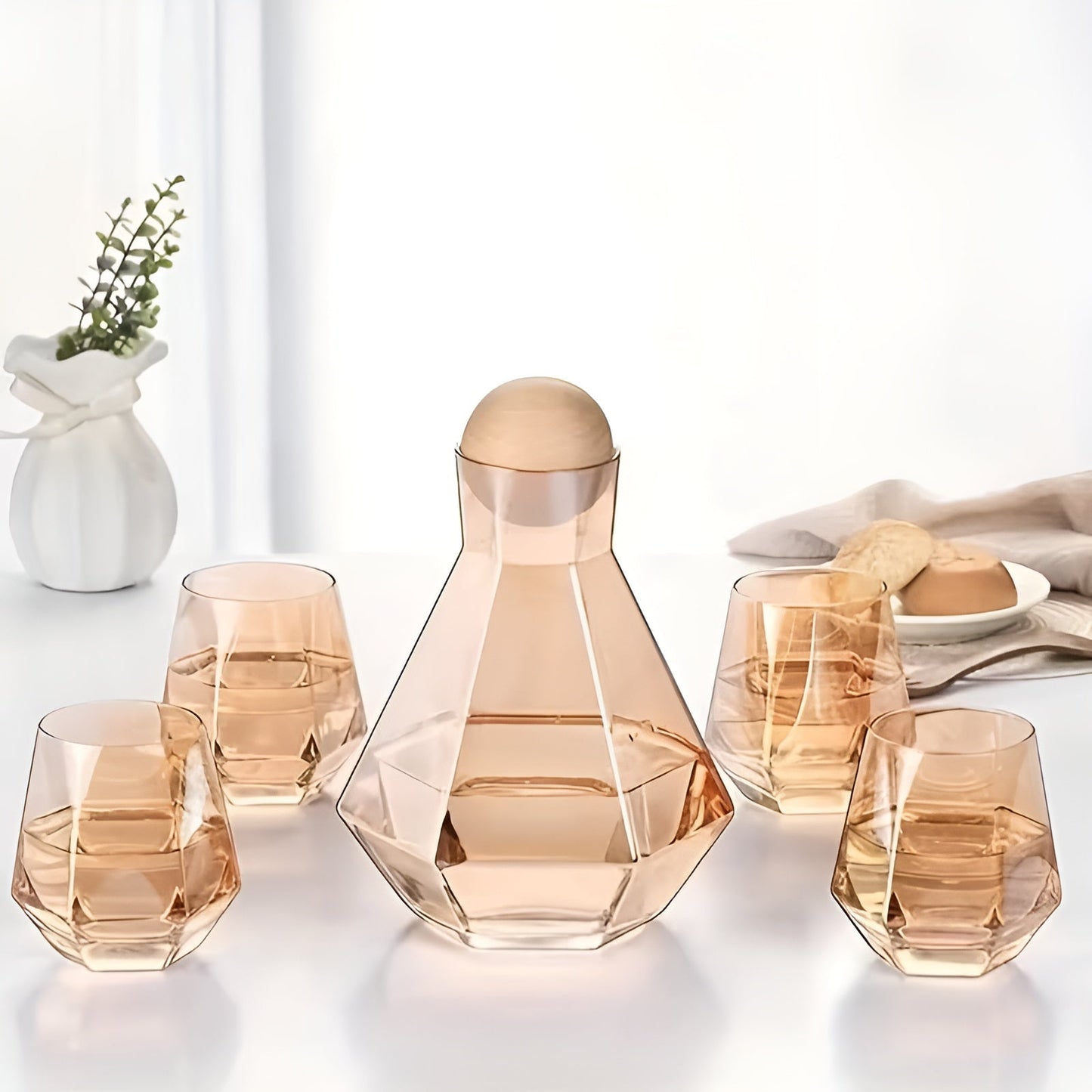 Diamantglas-Karaffe-Set mit 4 Glasuren – modern und dekorativ | 5-teiliges Set mit Deckeln für Wasser, Saft und Wasser