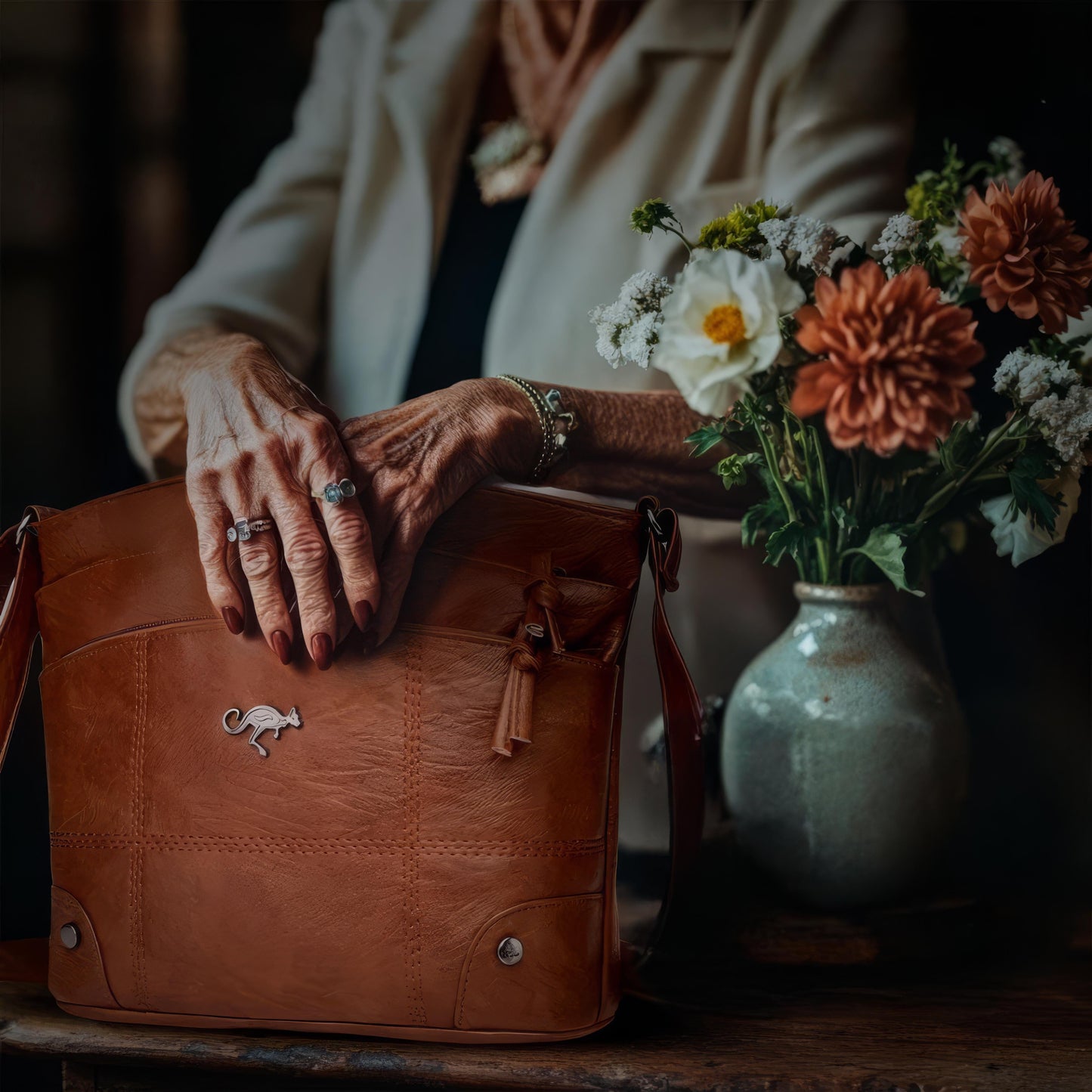 Damen Handtasche PU-Leder Kompakt und Stilvoll mit Geräumigen Taschen | Brehn