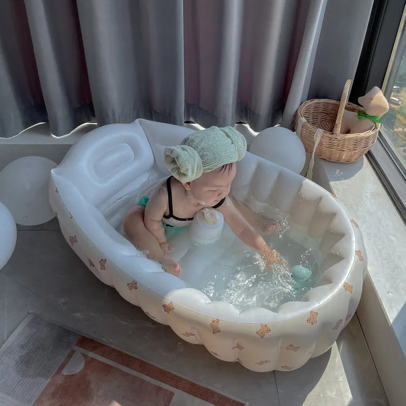 Brehn | Aufblasbare Baby-Badewanne für Reisen – BubbleNest