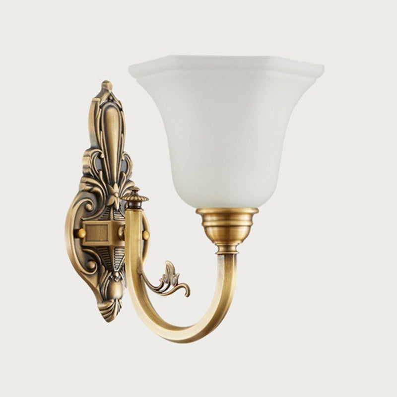 Gekrümmte Arm Flur Wandlampe Traditionelle Metall 1/2-Kopf Messing/Schwarz und Gold Wandleuchte mit Flared Frosted Glass Shade | Brehn