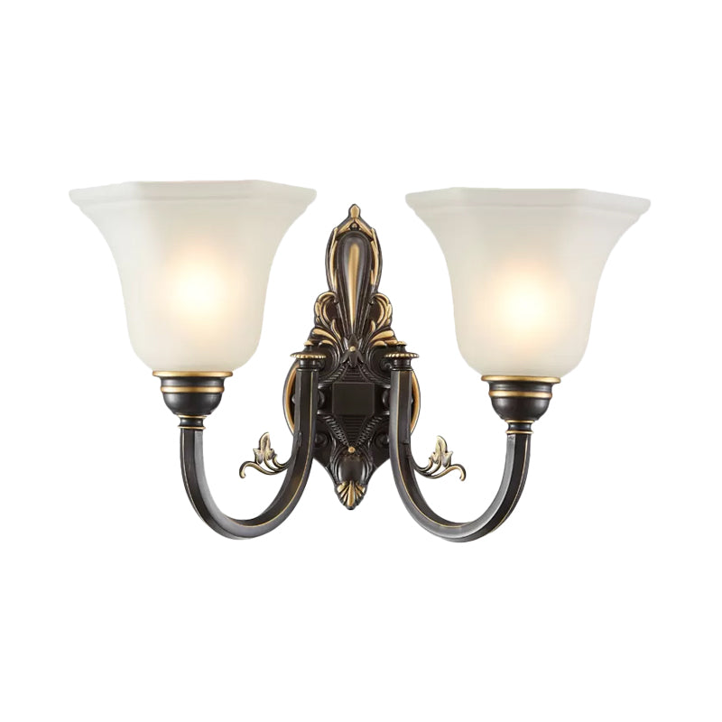 Gekrümmte Arm Flur Wandlampe Traditionelle Metall 1/2-Kopf Messing/Schwarz und Gold Wandleuchte mit Flared Frosted Glass Shade | Brehn