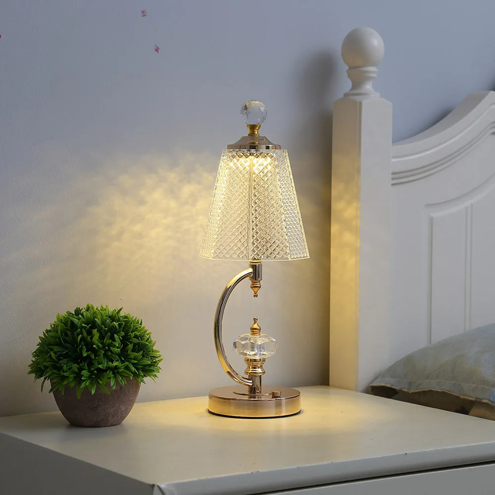Brehn | Vintage Kristall Tischlampe - Elegante Vintage Kristall Tischlampe für eine bezaubernde Atmosphäre